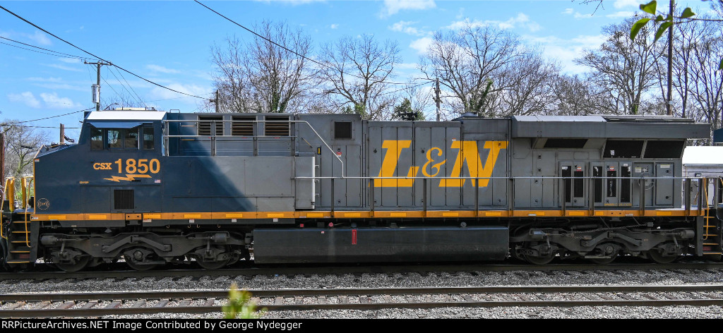 CSX 1850 Heritage Unit "Louisville & Nashville"